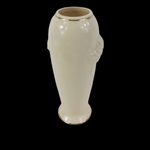 - Lenox rose ceramic vase (Z11) - Picture 2 of 6